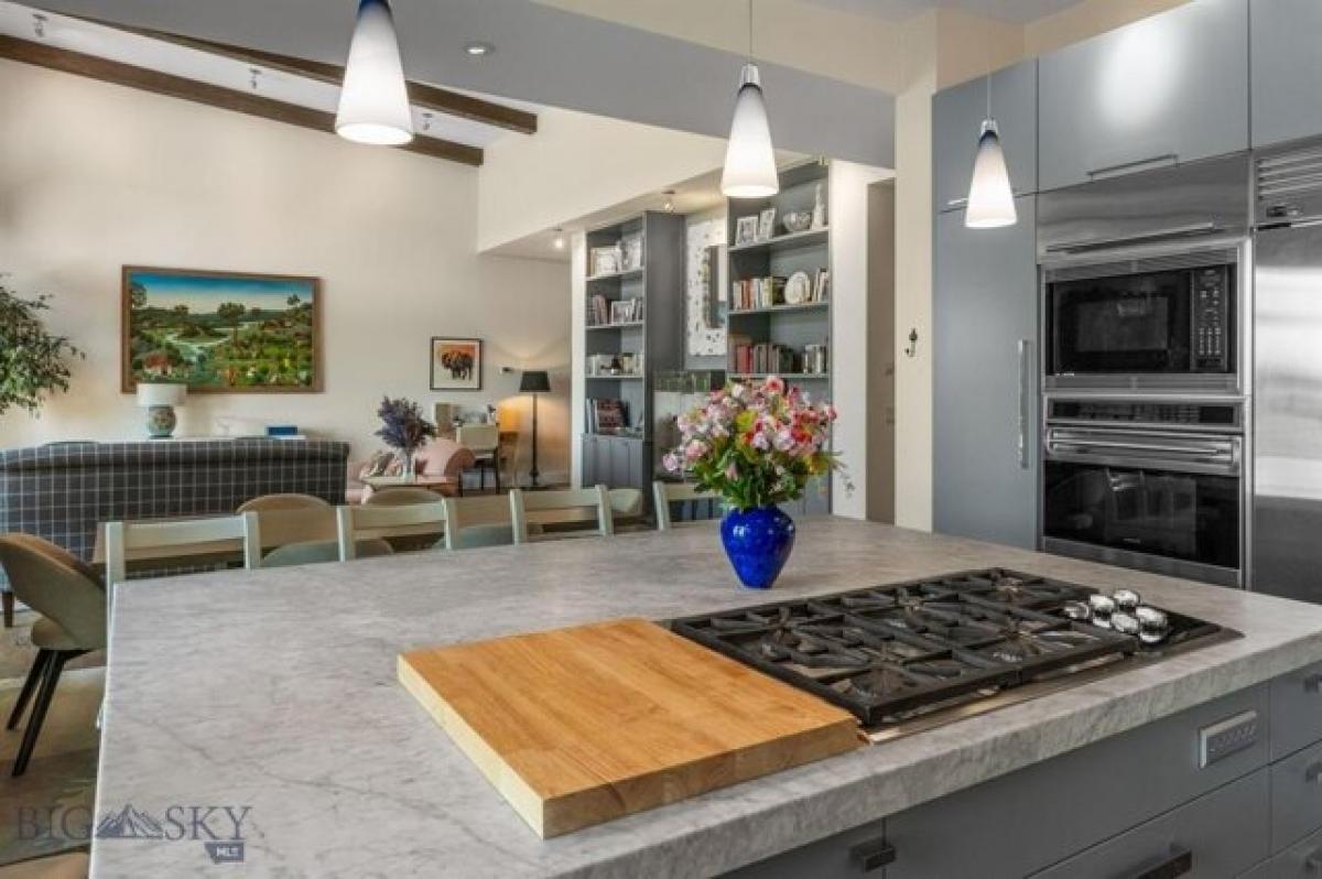 Picture of Home For Sale in Bozeman, Montana, United States