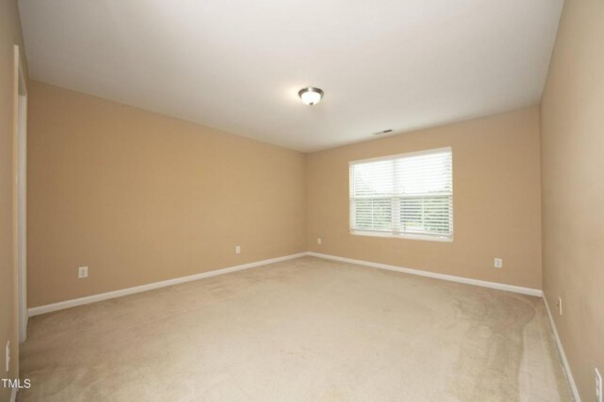 Picture of Home For Sale in Durham, North Carolina, United States