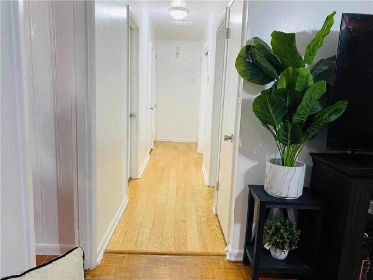 Picture of Home For Sale in Stone Mountain, Georgia, United States