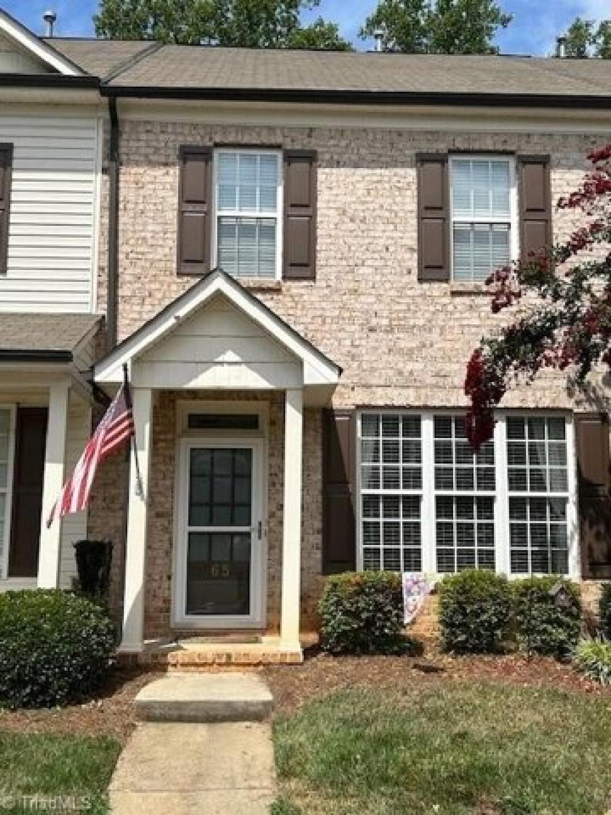 Picture of Home For Sale in Greensboro, North Carolina, United States