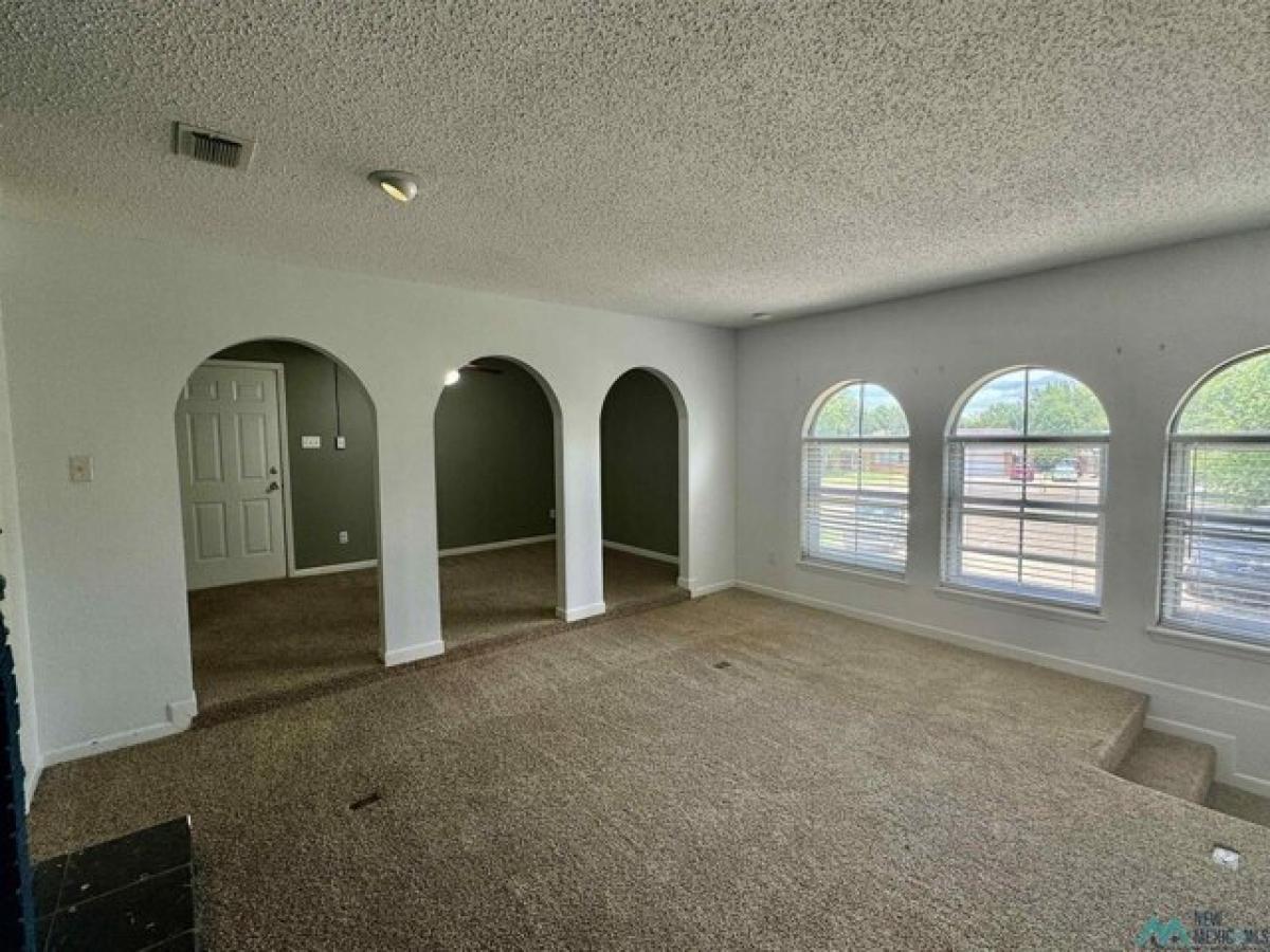 Picture of Home For Sale in Clovis, New Mexico, United States