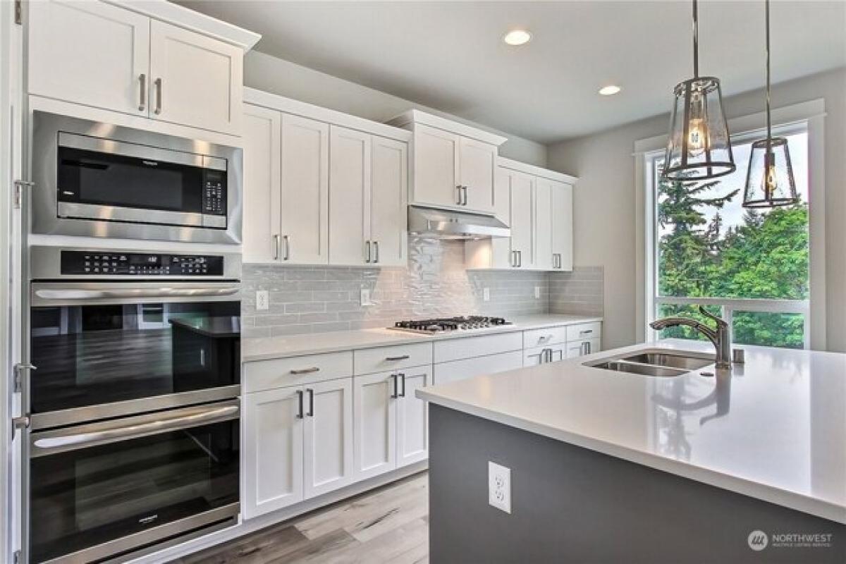 Picture of Home For Sale in Lakewood, Washington, United States