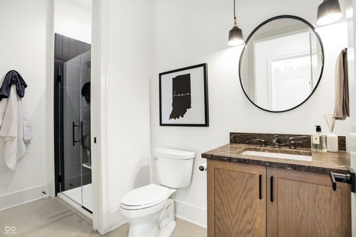 Picture of Home For Sale in Westfield, Indiana, United States