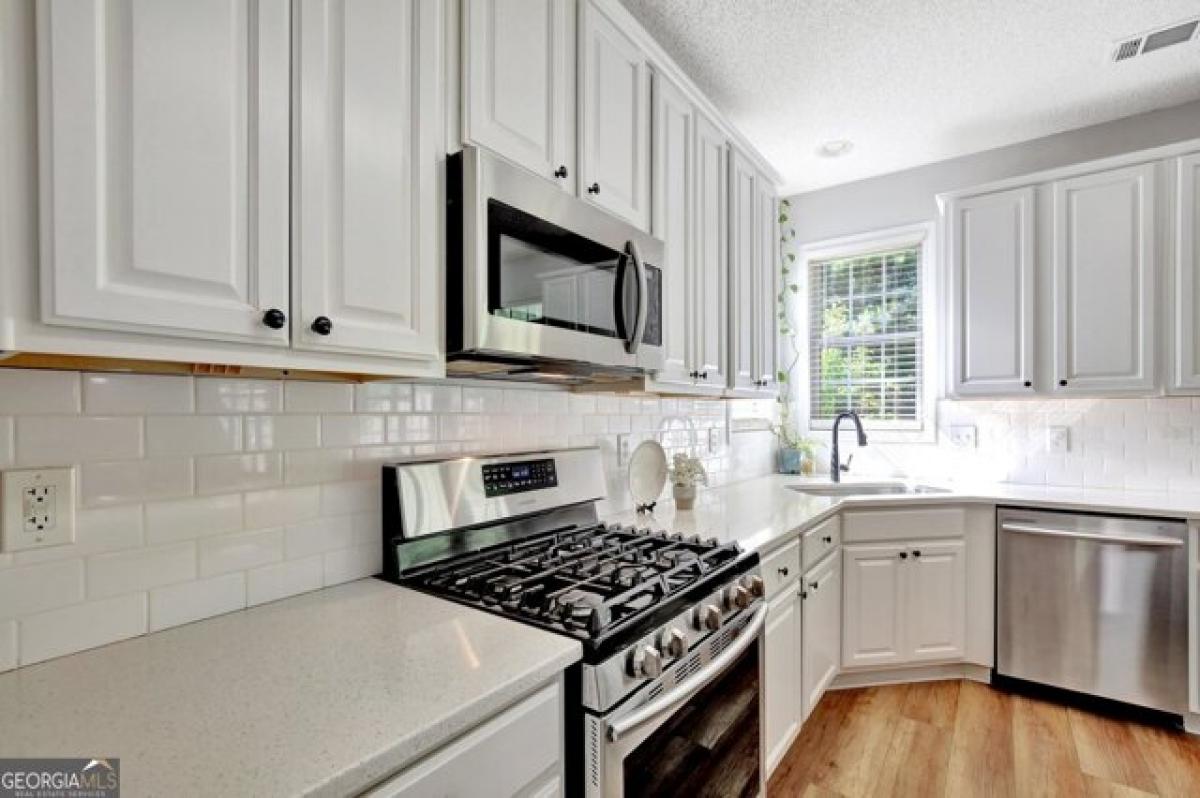 Picture of Home For Sale in Tyrone, Georgia, United States