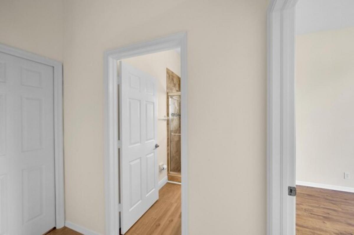 Picture of Home For Sale in Stuart, Florida, United States