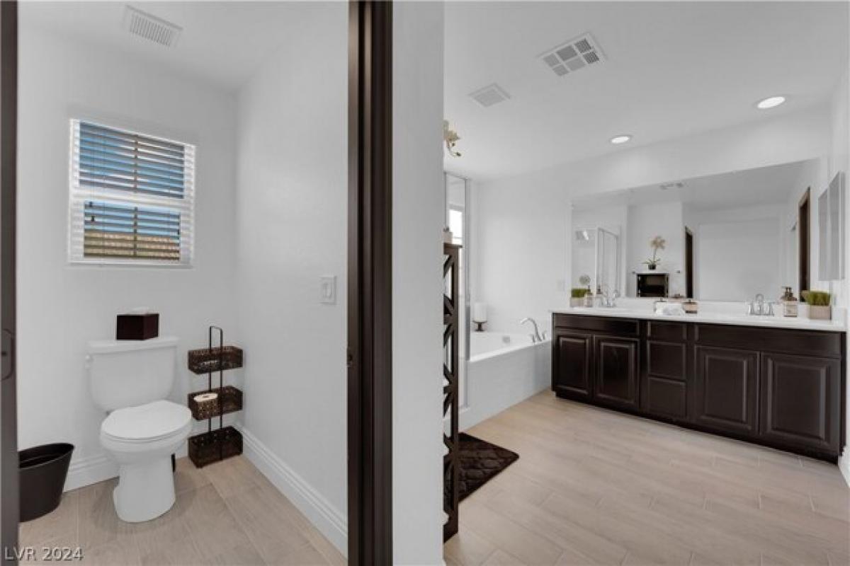 Picture of Home For Sale in North Las Vegas, Nevada, United States