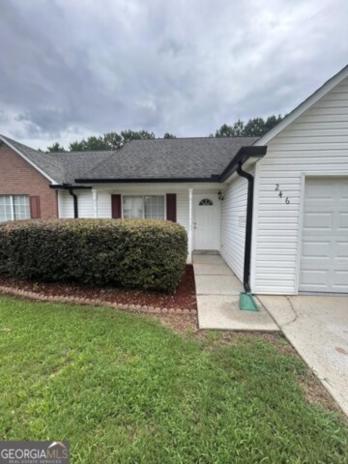 Picture of Home For Sale in Fayetteville, Georgia, United States