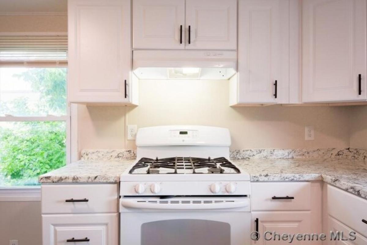 Picture of Home For Sale in Cheyenne, Wyoming, United States