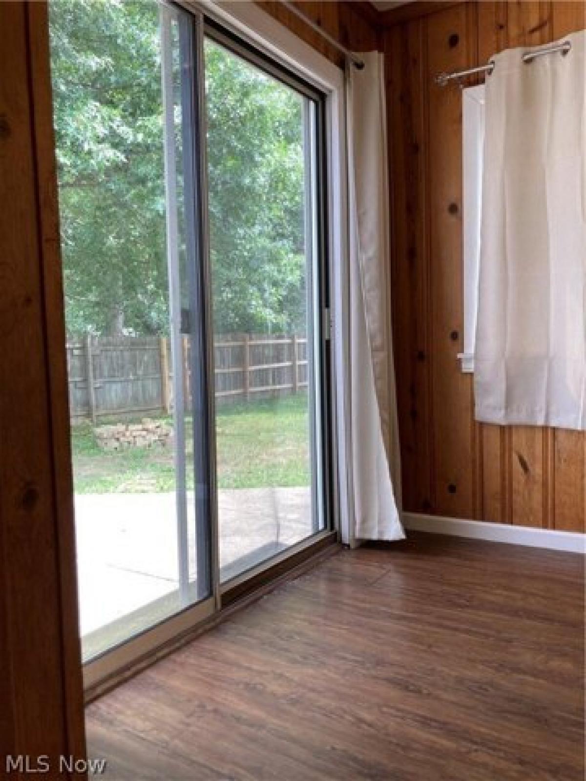 Picture of Home For Sale in Akron, Ohio, United States