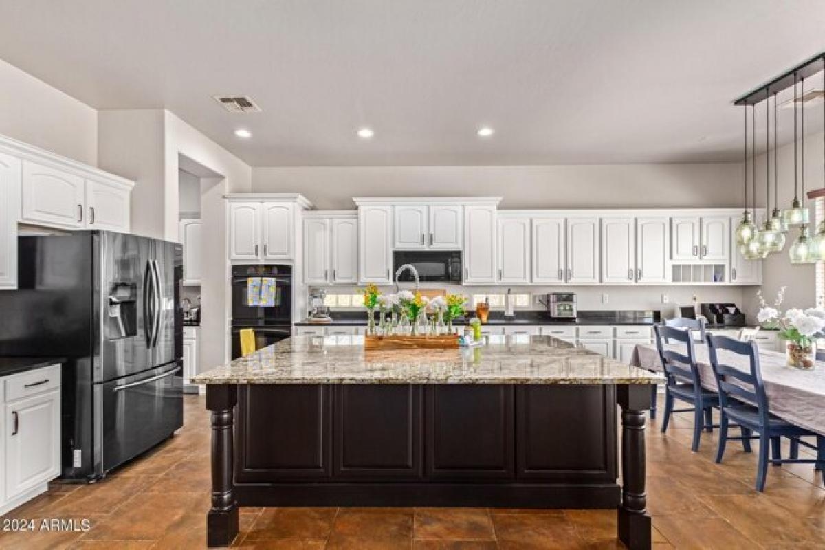 Picture of Home For Sale in Gilbert, Arizona, United States