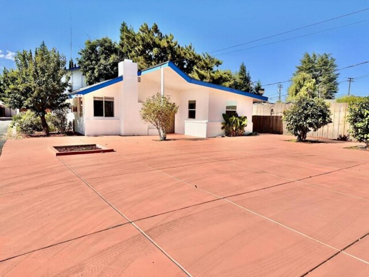 Picture of Home For Sale in Modesto, California, United States