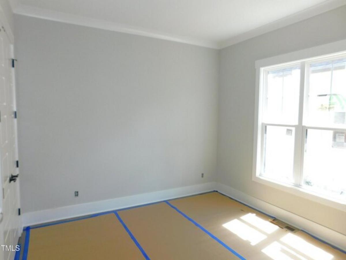 Picture of Home For Sale in Pittsboro, North Carolina, United States