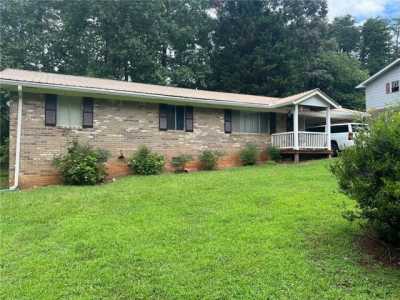 Home For Sale in Cleveland, Georgia