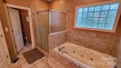 Home For Sale in Matthews, North Carolina