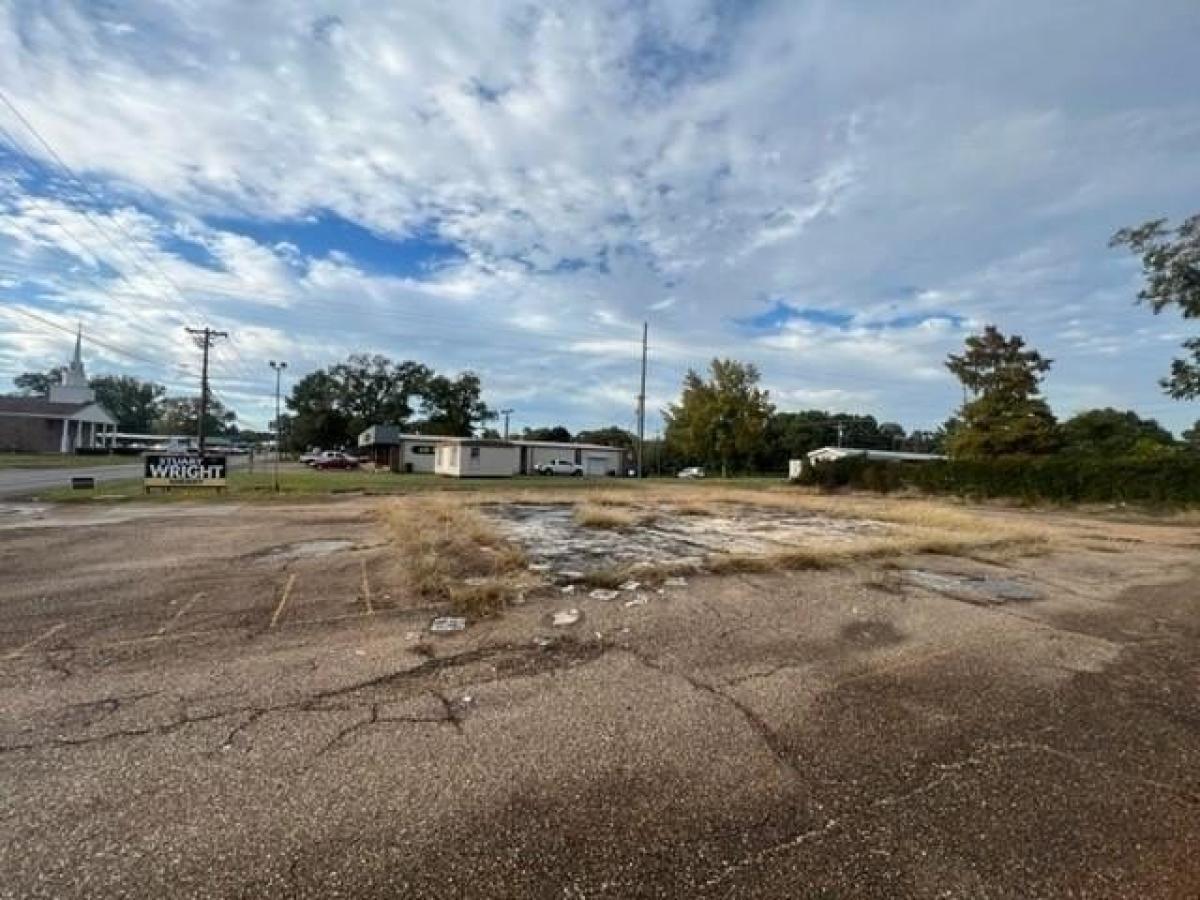Picture of Residential Land For Sale in Natchitoches, Louisiana, United States