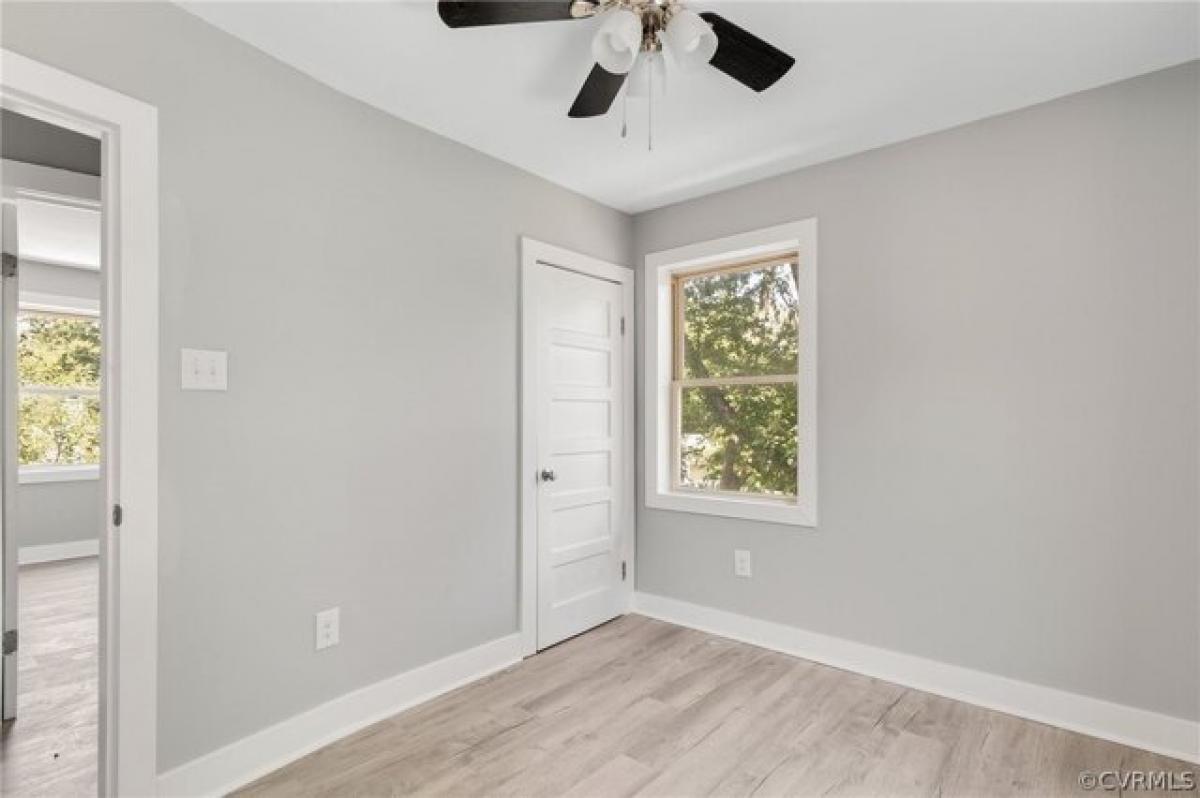 Picture of Home For Sale in Hopewell, Virginia, United States