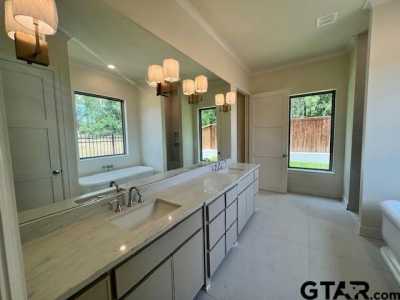 Home For Sale in Tyler, Texas
