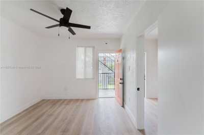 Apartment For Rent in Miami, Florida