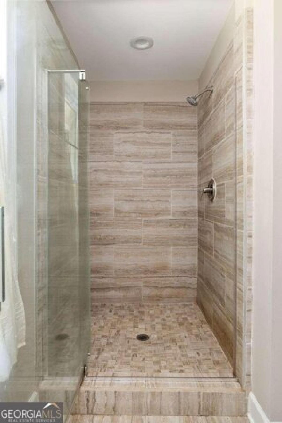 Picture of Home For Sale in Decatur, Georgia, United States