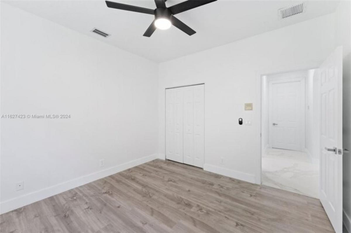 Picture of Home For Sale in Lake Worth, Florida, United States