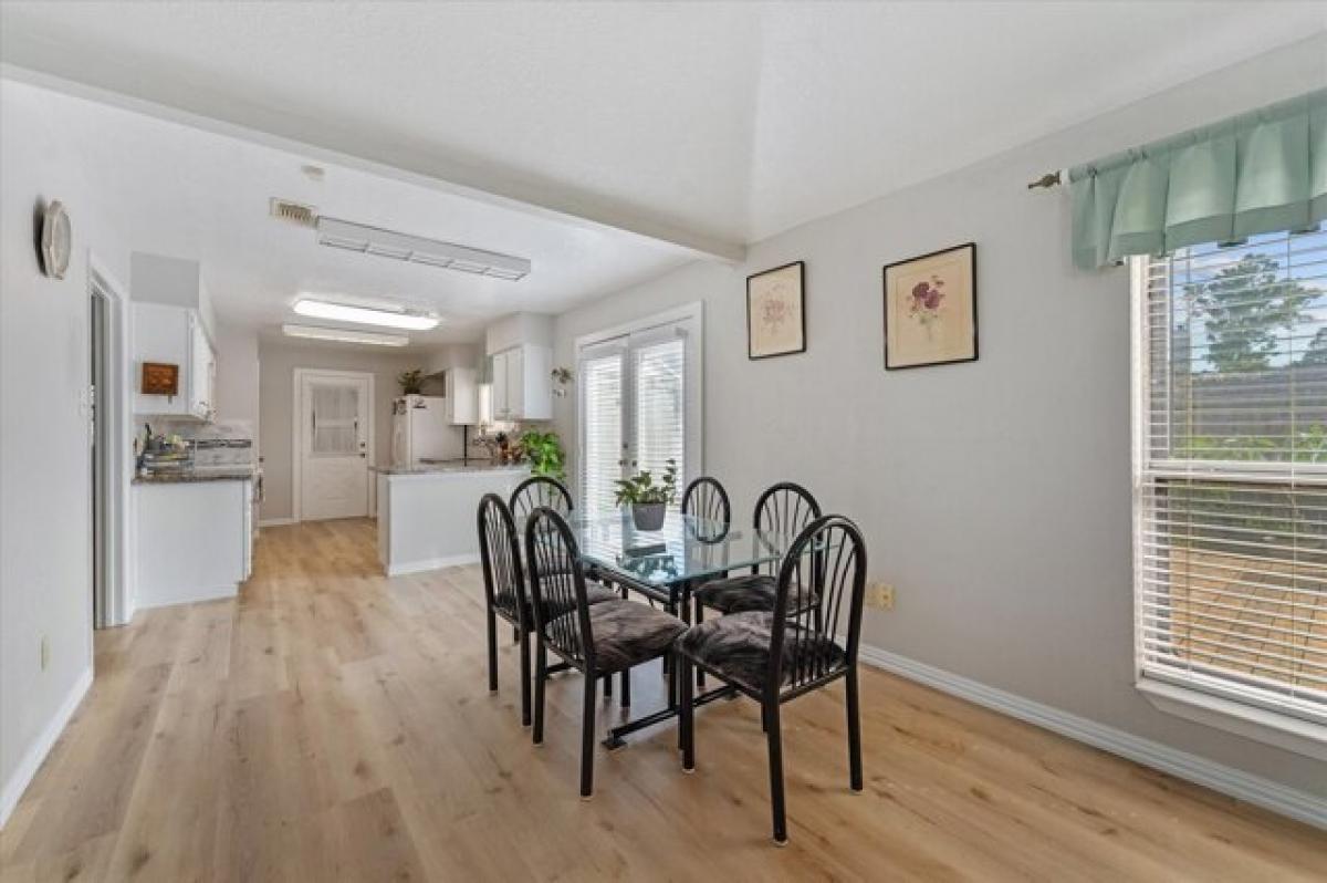 Picture of Home For Sale in Friendswood, Texas, United States