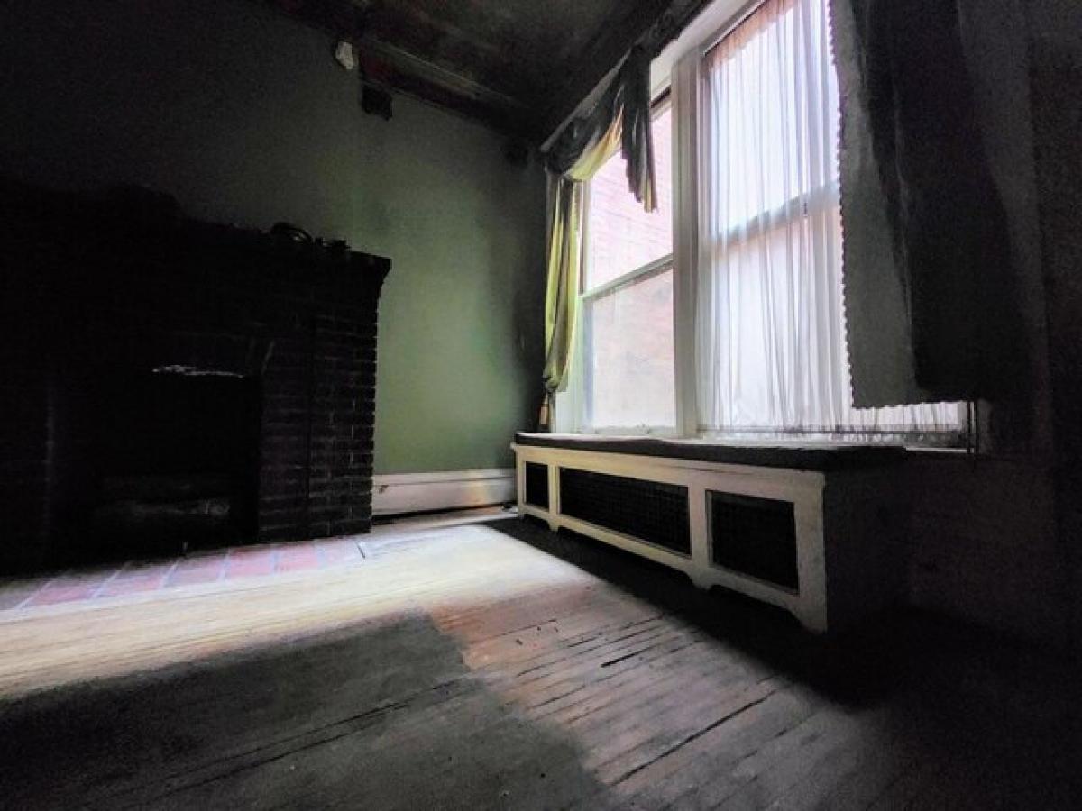 Picture of Home For Sale in Wheeling, West Virginia, United States