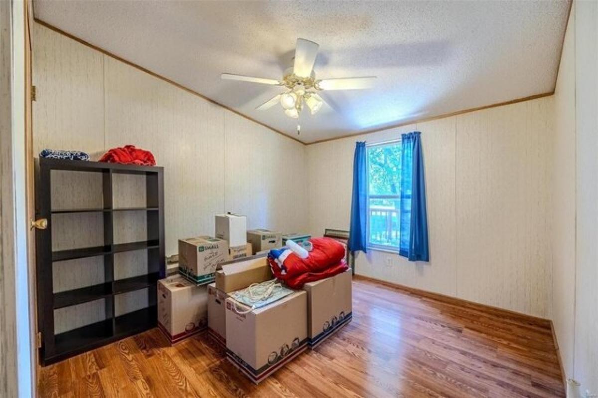 Picture of Home For Sale in Lebanon, Missouri, United States