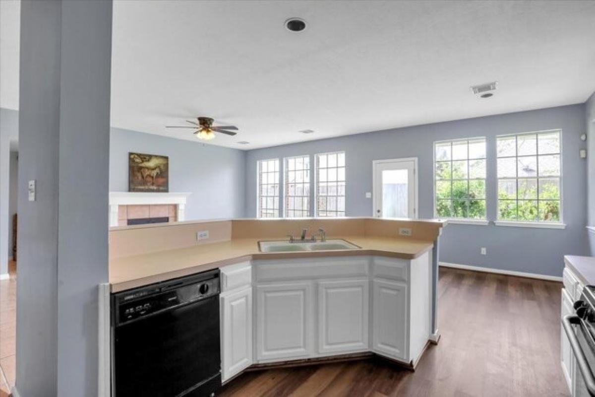 Picture of Home For Sale in Pearland, Texas, United States