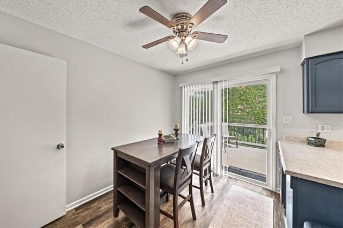 Picture of Home For Sale in Independence, Missouri, United States