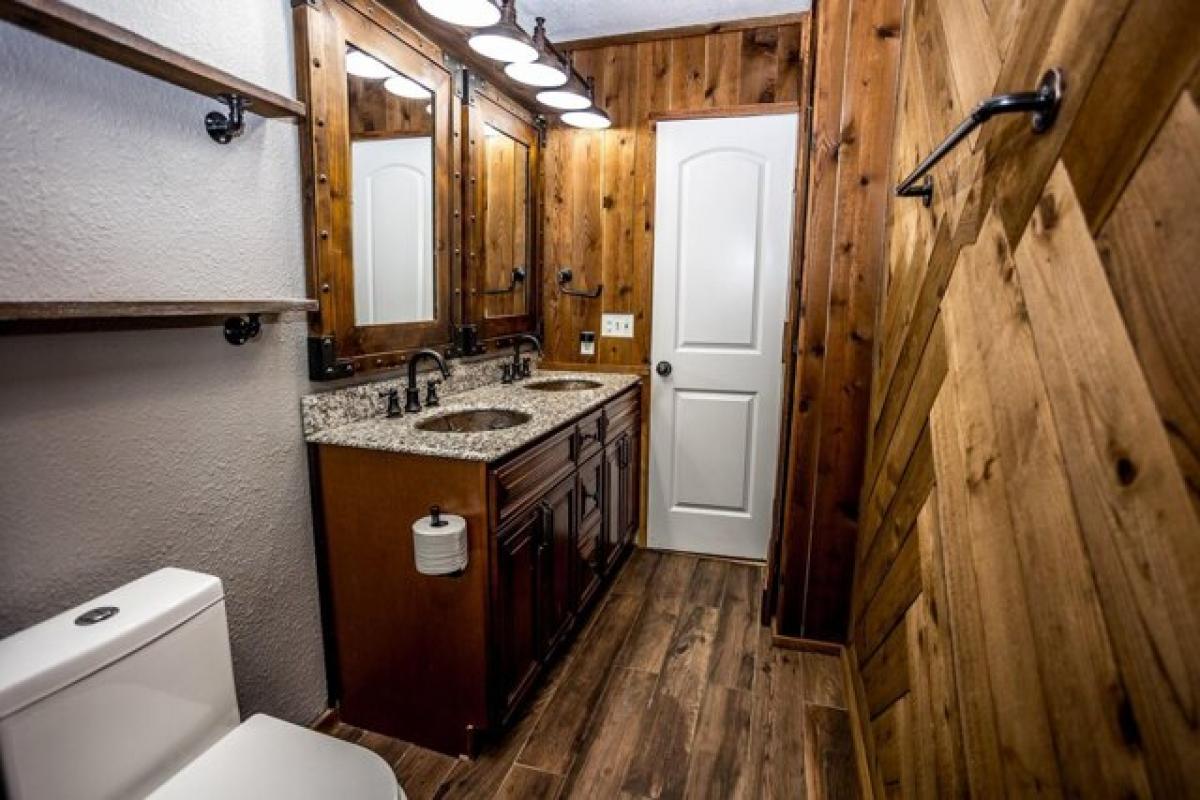 Picture of Home For Sale in Terrell, Texas, United States