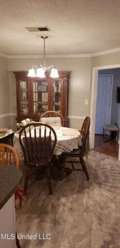 Home For Sale in Olive Branch, Mississippi