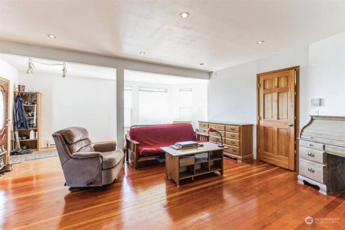 Picture of Home For Sale in Blaine, Washington, United States