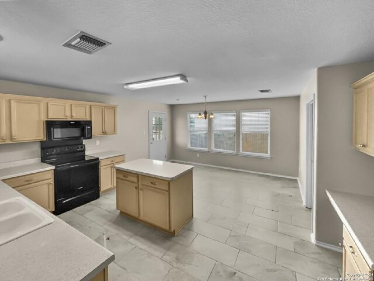 Picture of Home For Rent in Converse, Texas, United States