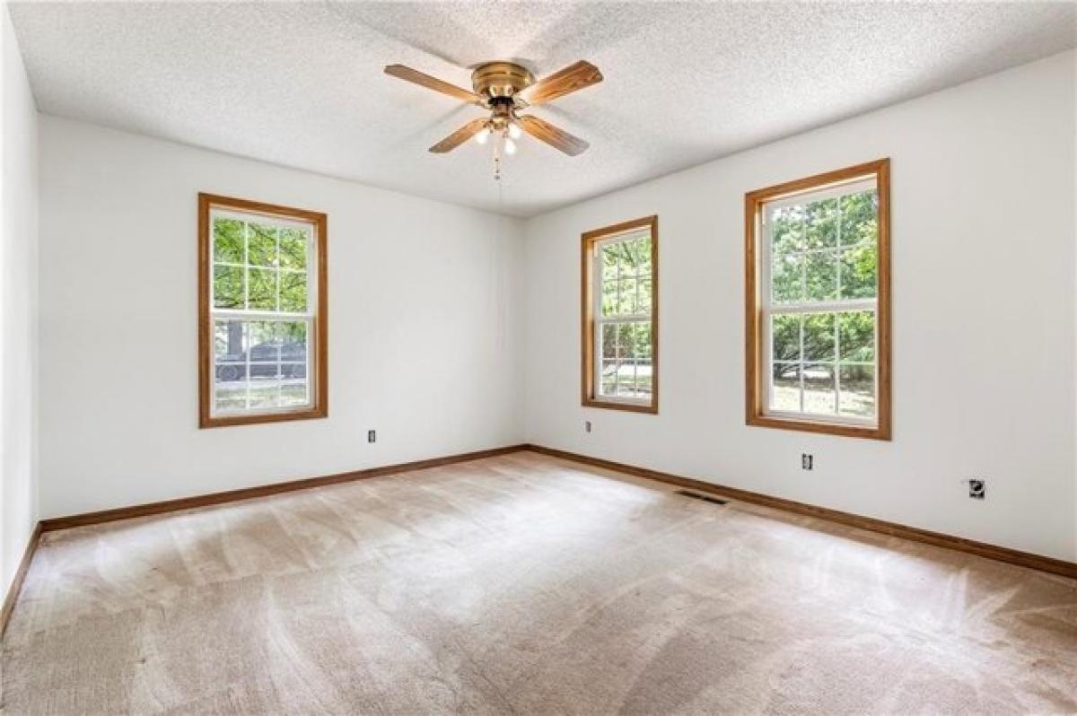 Picture of Home For Sale in Rogers, Arkansas, United States