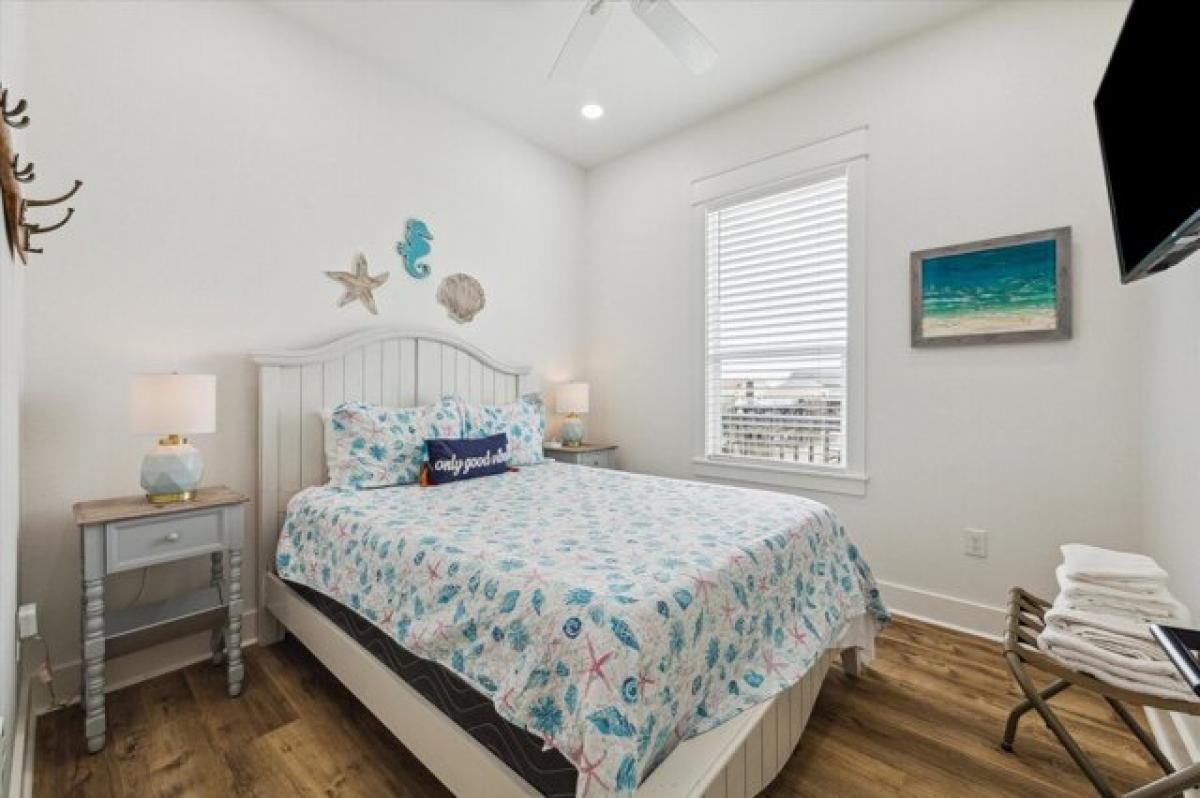 Picture of Home For Sale in Freeport, Texas, United States