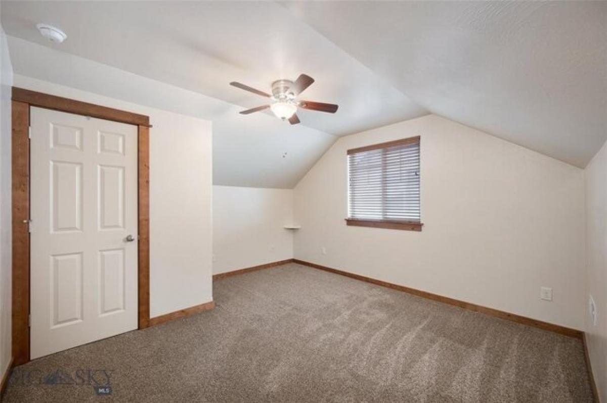 Picture of Home For Sale in Bozeman, Montana, United States