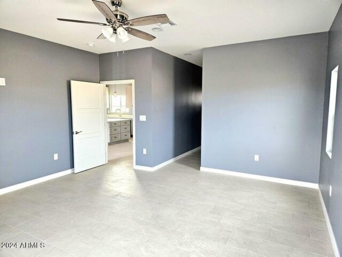 Picture of Home For Sale in Tonopah, Arizona, United States