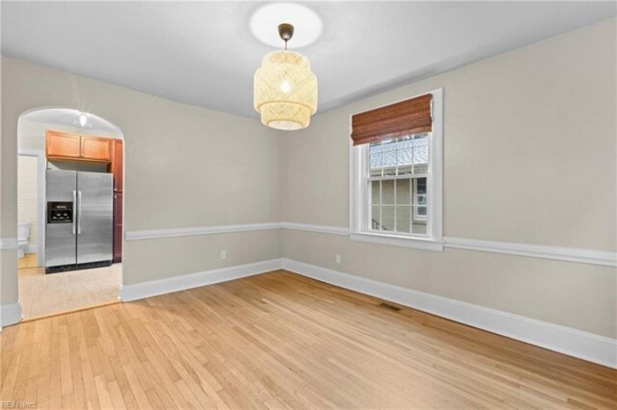 Picture of Home For Sale in Norfolk, Virginia, United States