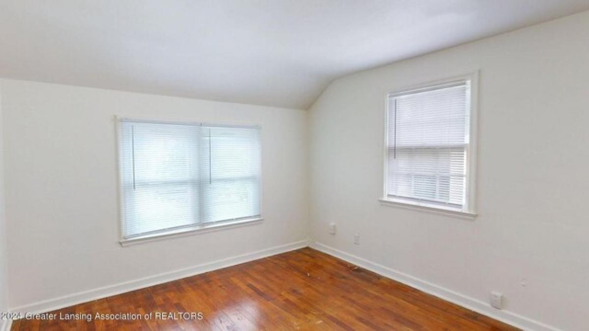 Picture of Home For Sale in Lansing, Michigan, United States