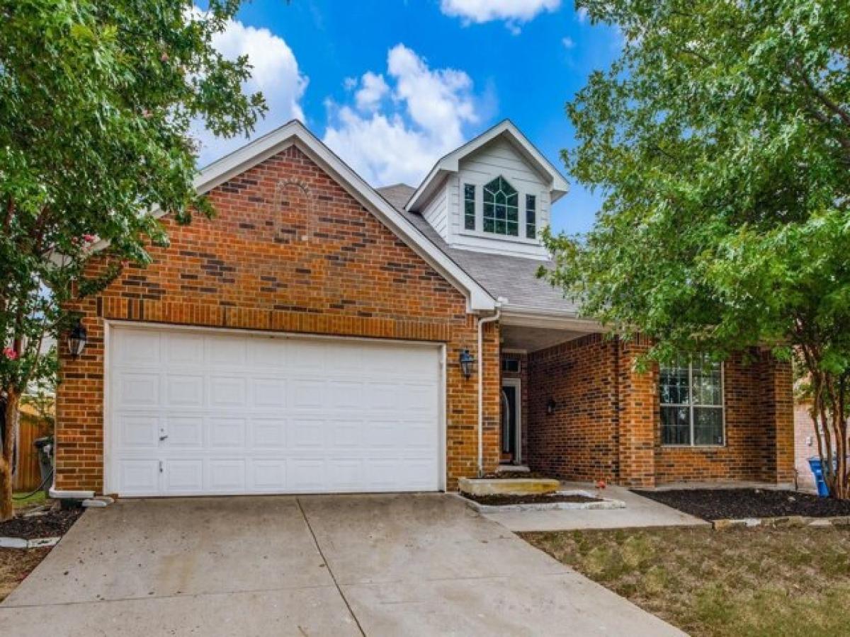 Picture of Home For Sale in Little Elm, Texas, United States