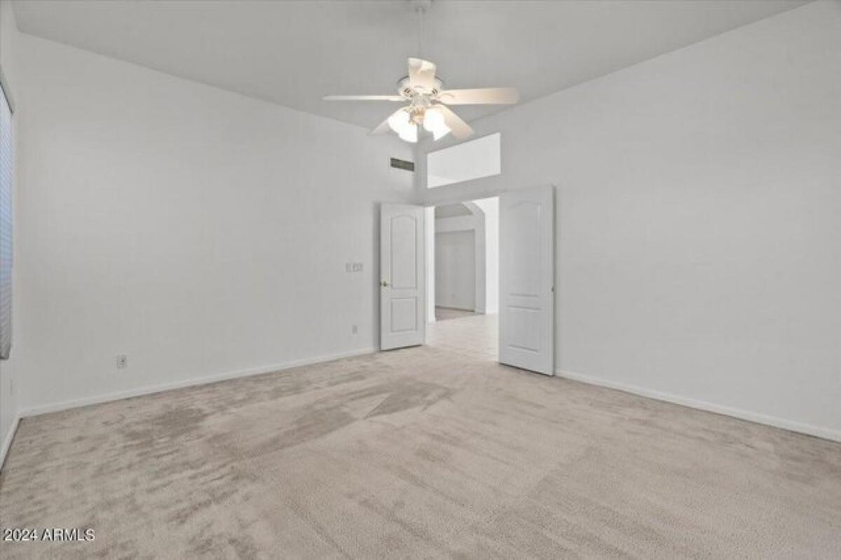 Picture of Home For Sale in Gilbert, Arizona, United States