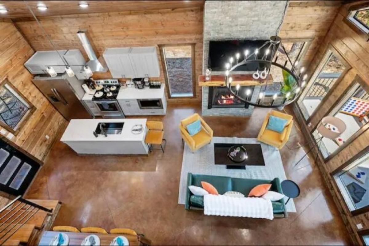 Picture of Home For Sale in Broken Bow, Oklahoma, United States