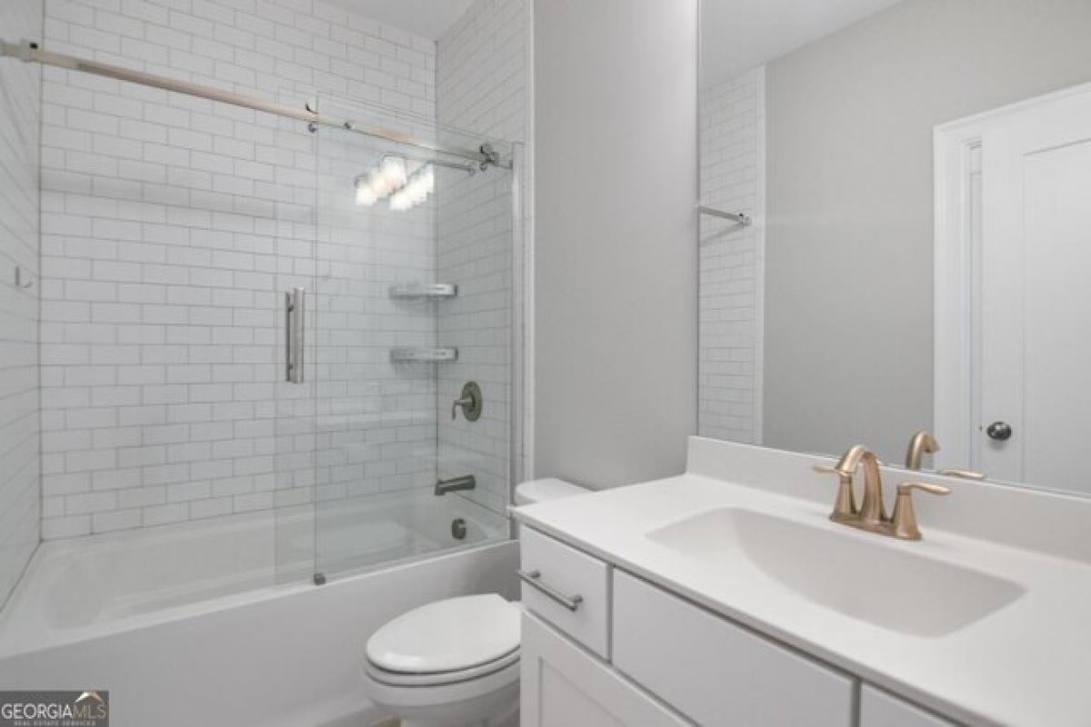 Picture of Home For Sale in Alpharetta, Georgia, United States