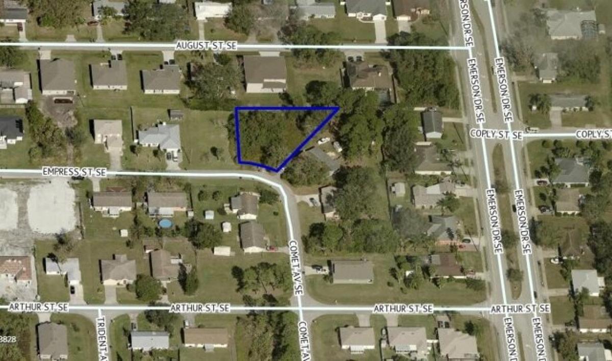 Picture of Residential Land For Sale in Palm Bay, Florida, United States