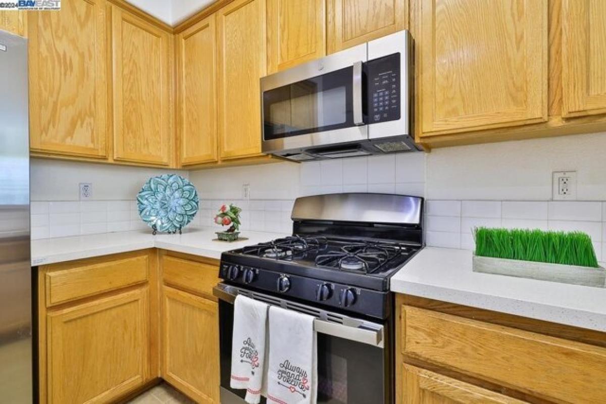 Picture of Home For Sale in Richmond, California, United States