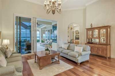 Home For Sale in Palmetto, Florida