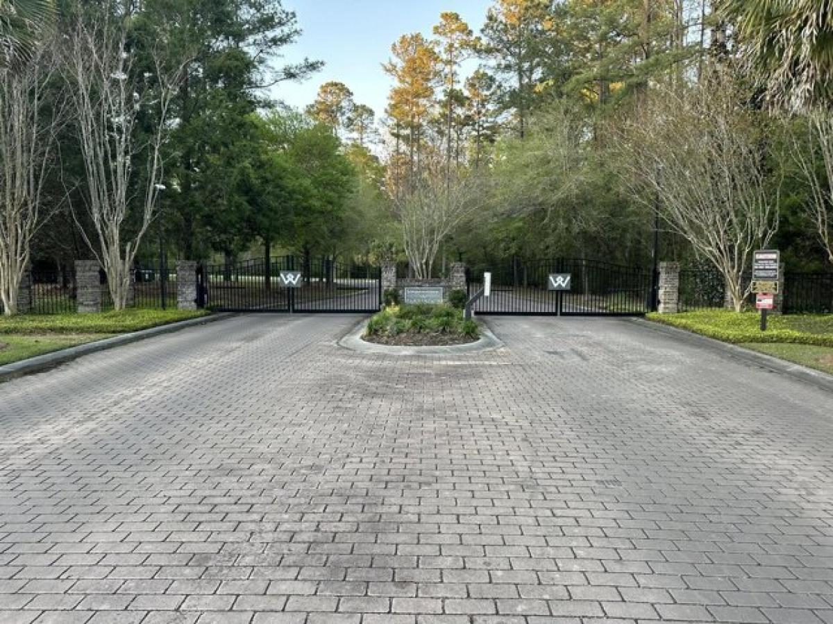 Picture of Residential Land For Sale in Moncks Corner, South Carolina, United States