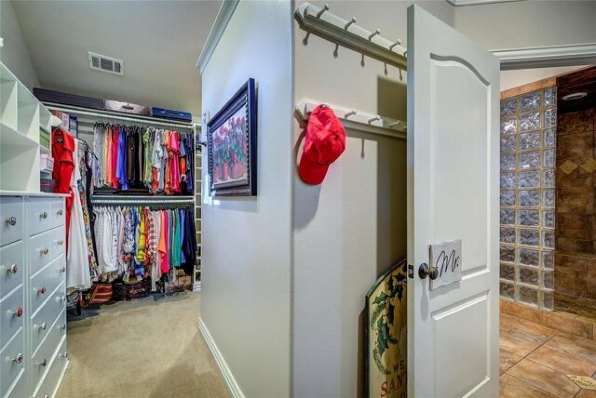 Picture of Home For Sale in Terrell, Texas, United States