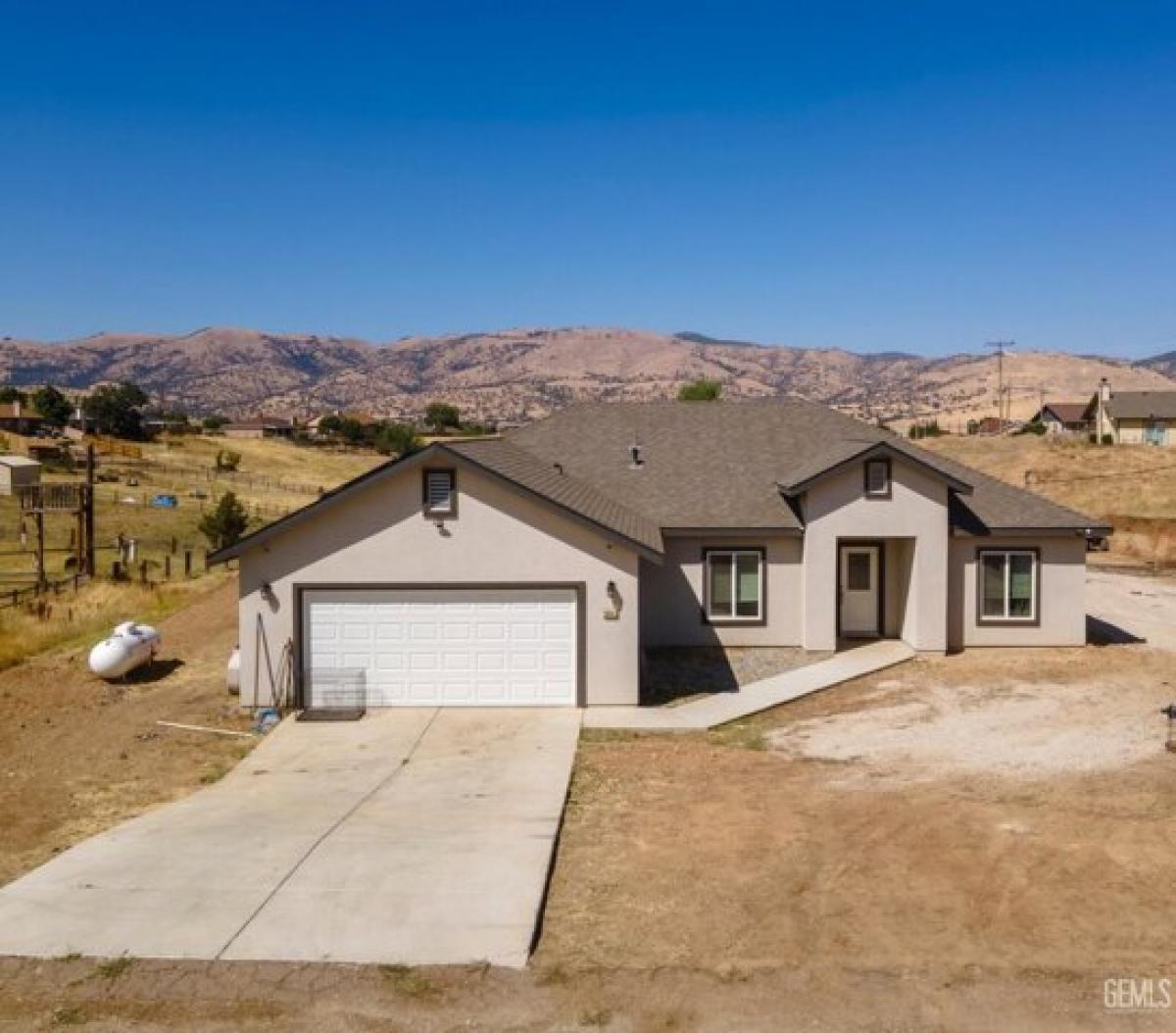 Picture of Home For Sale in Tehachapi, California, United States