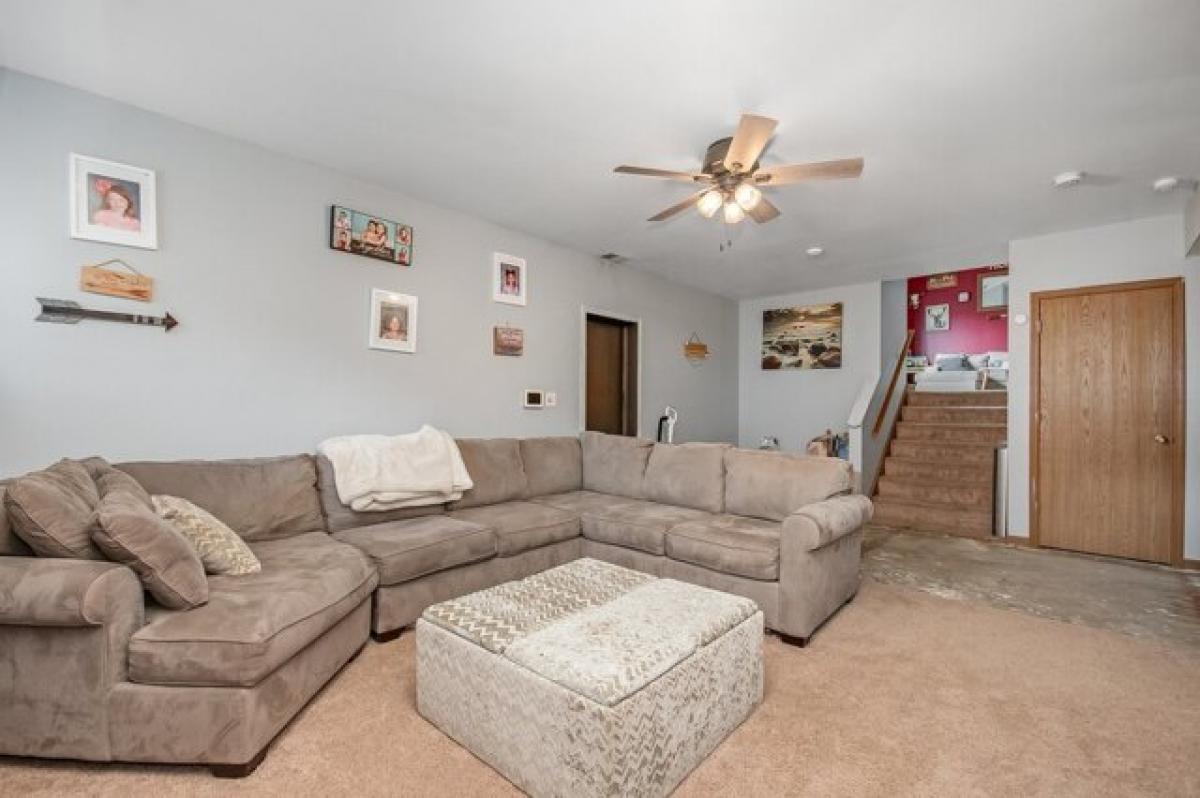 Picture of Home For Sale in Plainfield, Illinois, United States